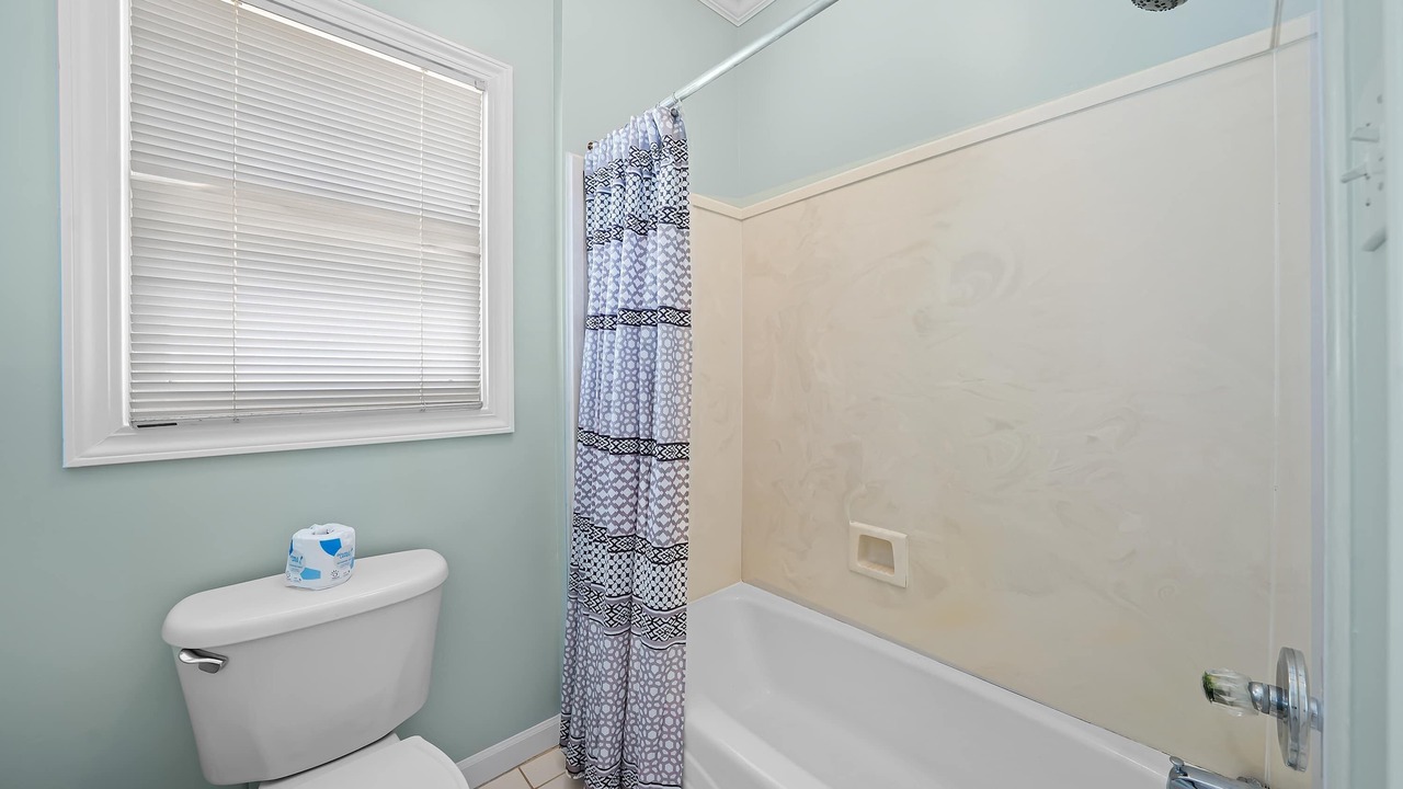 Photo of Bathroom in Audubon Place