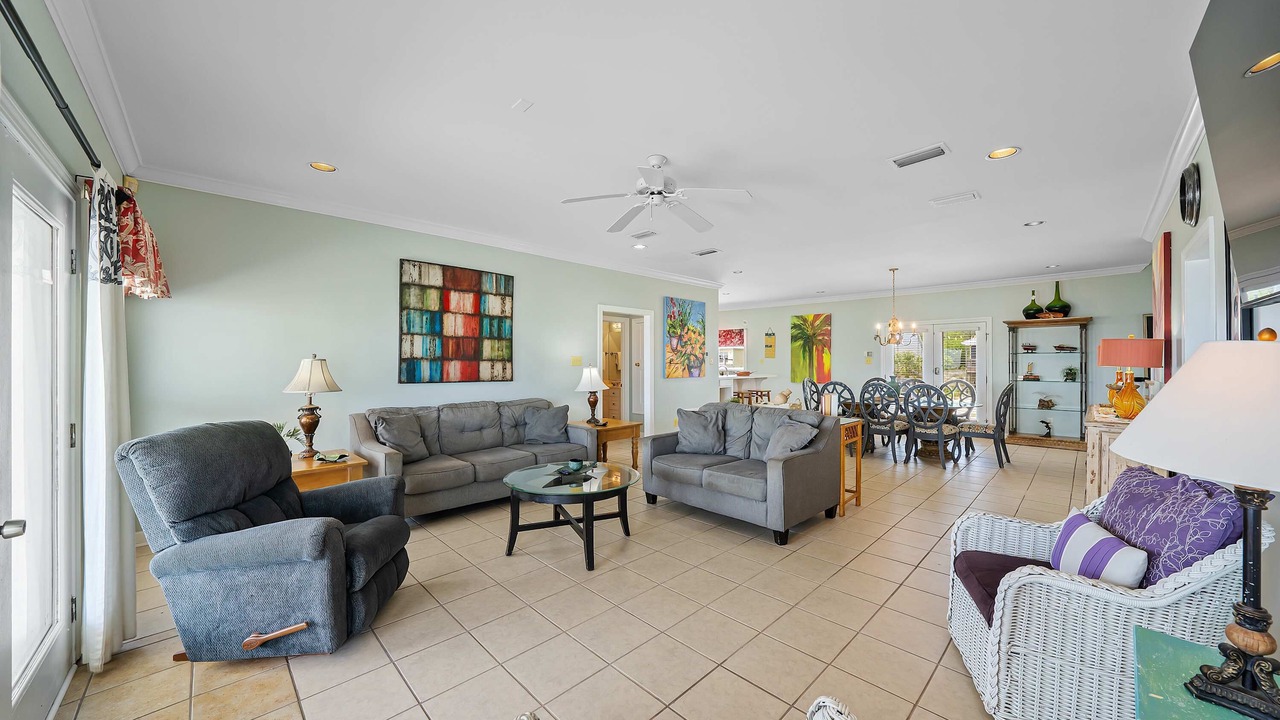 Photo of Livingroom in Audubon Place