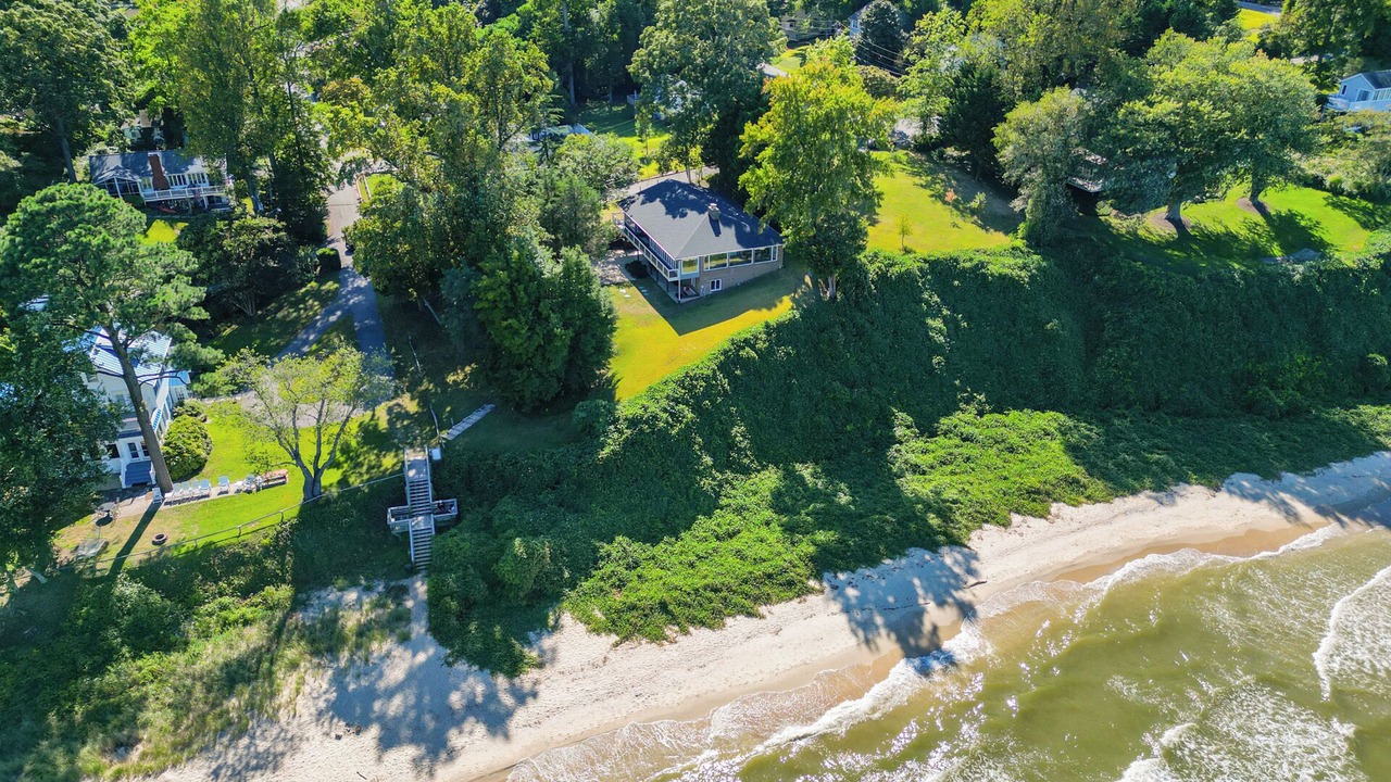 Photo of Outdoor in Calvert Beach-Long Beach