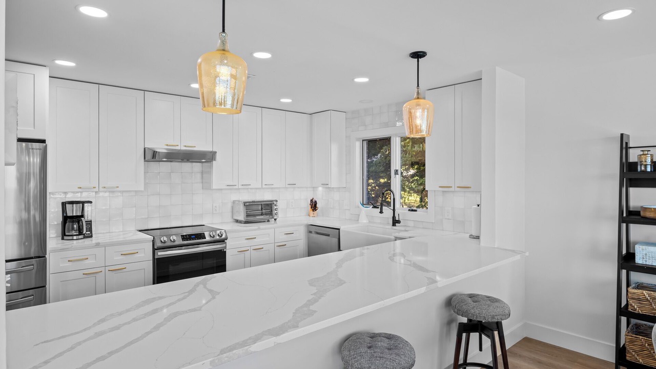 Photo of Kitchen in Calvert Beach-Long Beach