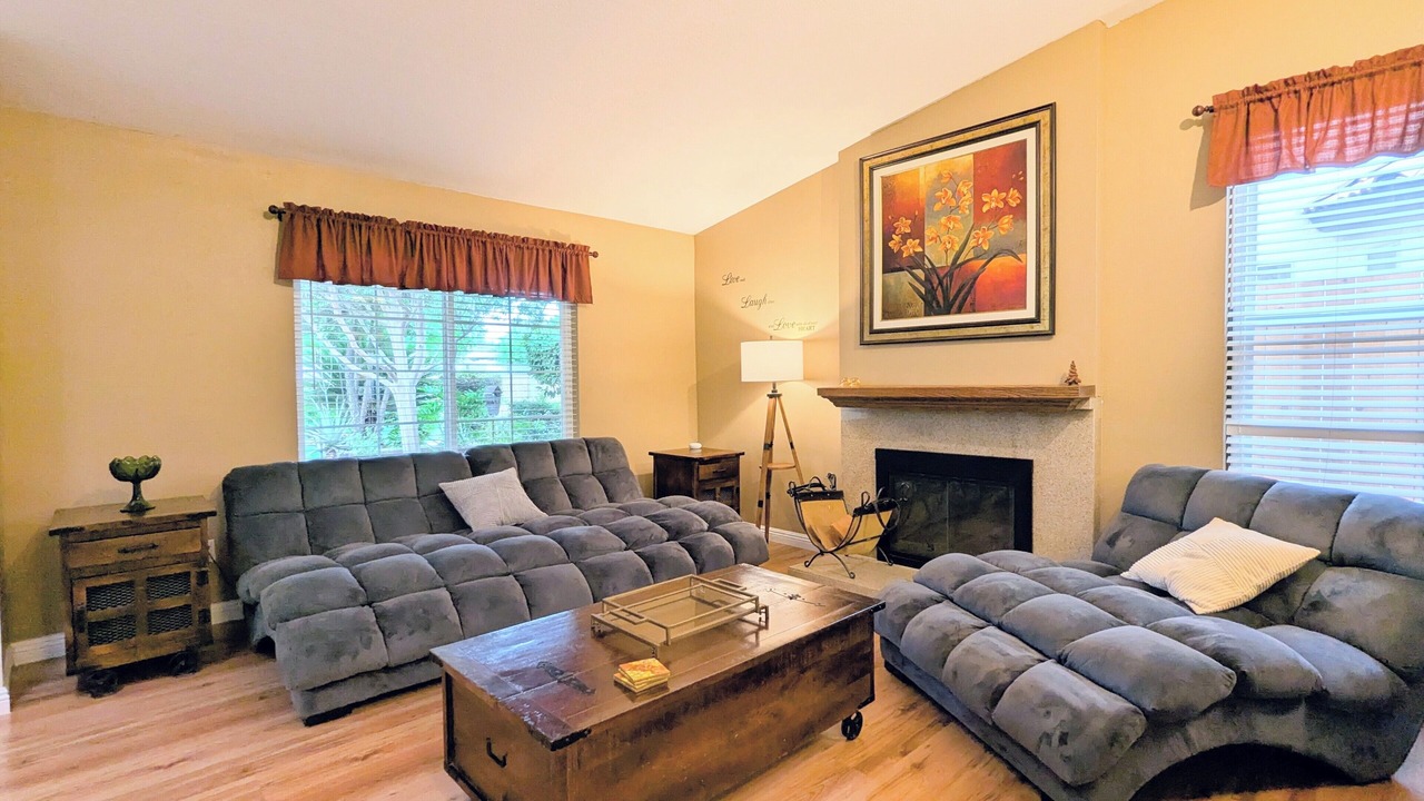 Photo of Livingroom in Moreno Valley