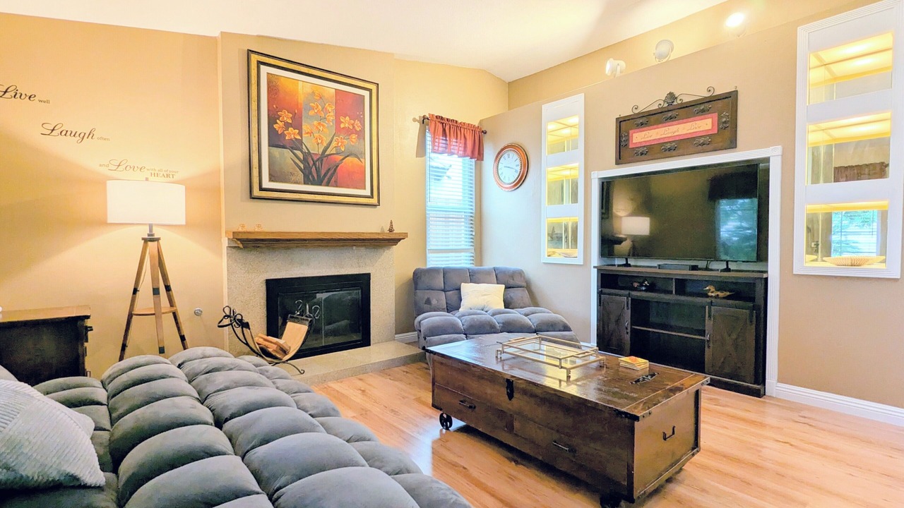 Photo of Livingroom in Moreno Valley