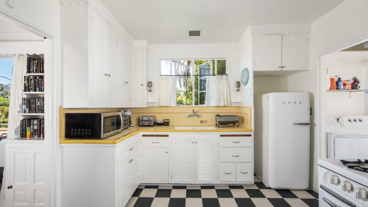 Photo of Kitchen in West Beach