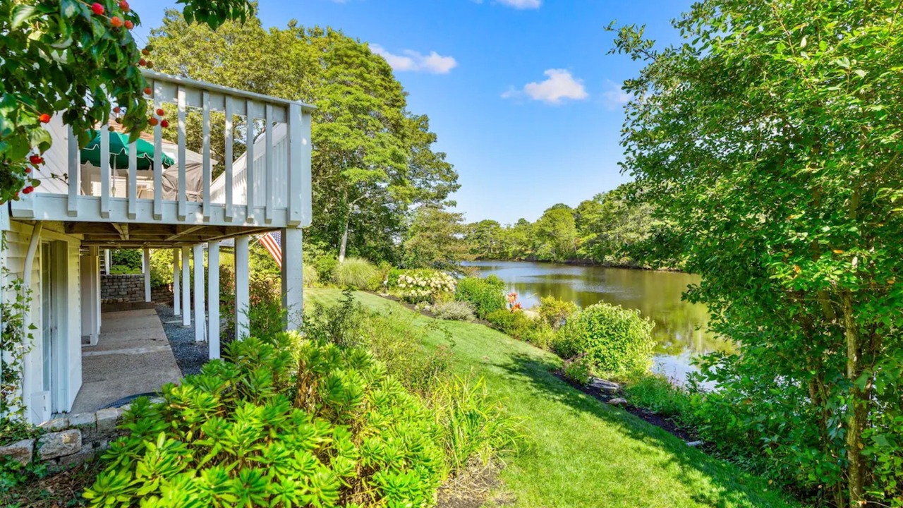 Photo of Outdoor in Popponesset