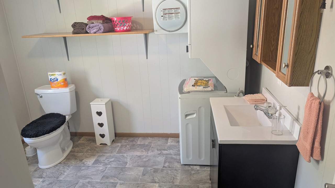 Photo of Bathroom in Alexandria
