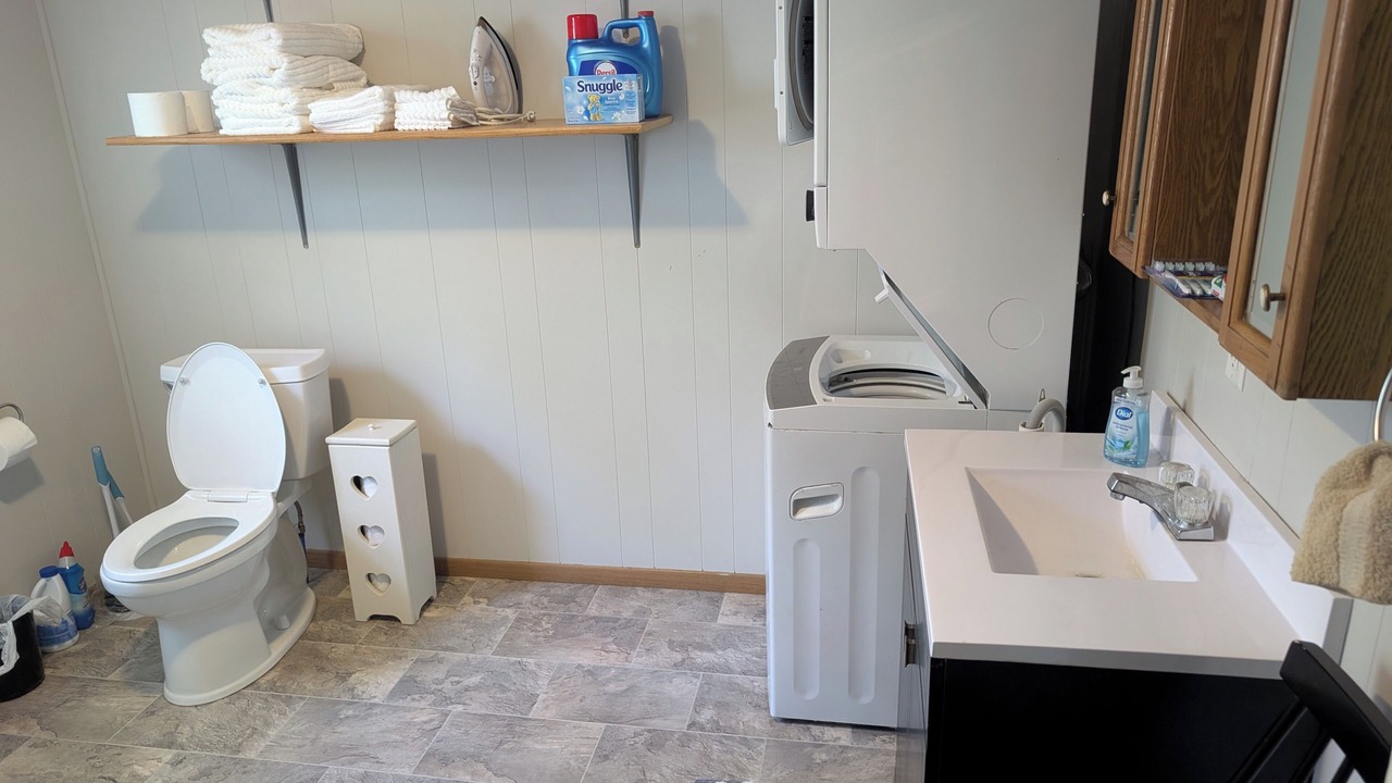 Photo of Bathroom in Alexandria