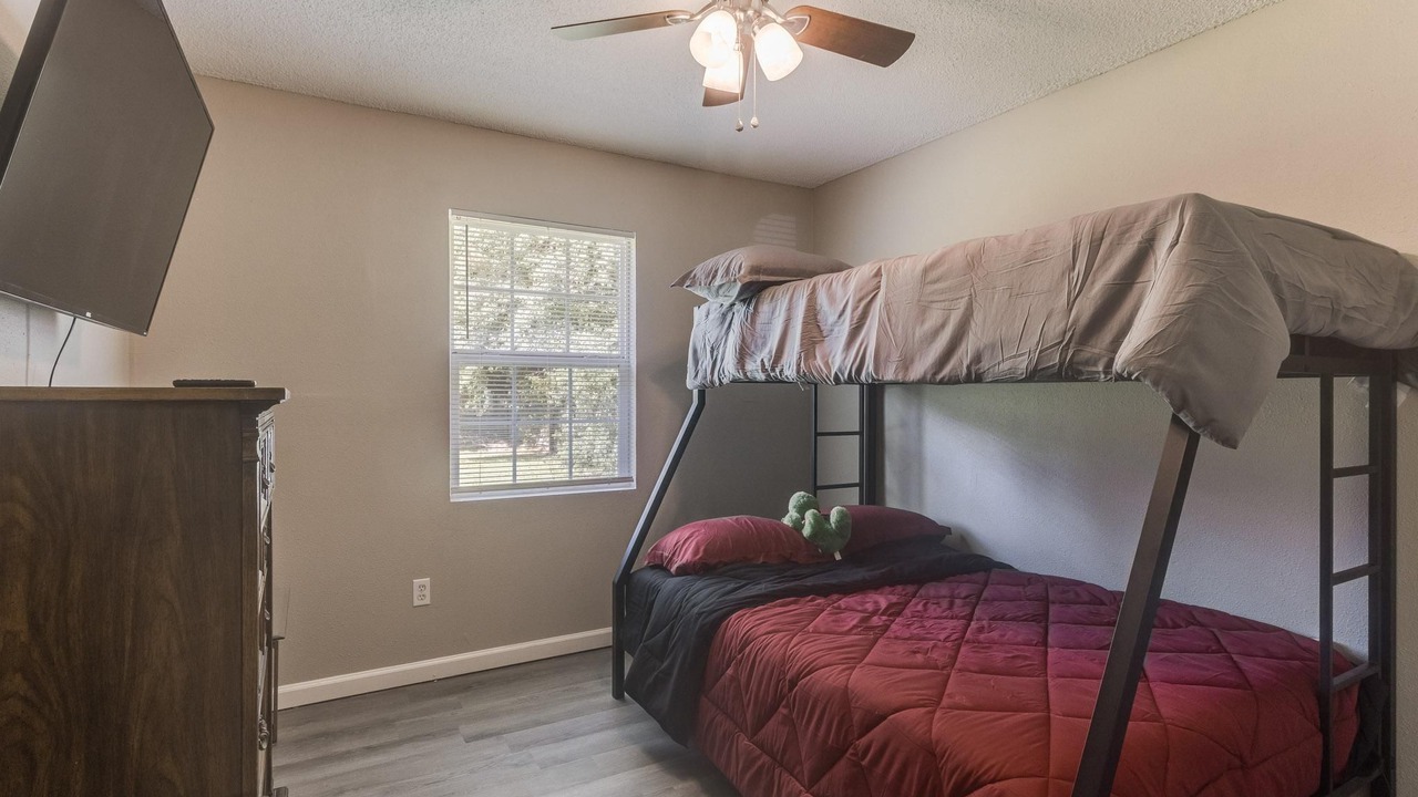Photo of Bedroom in Ocean Springs