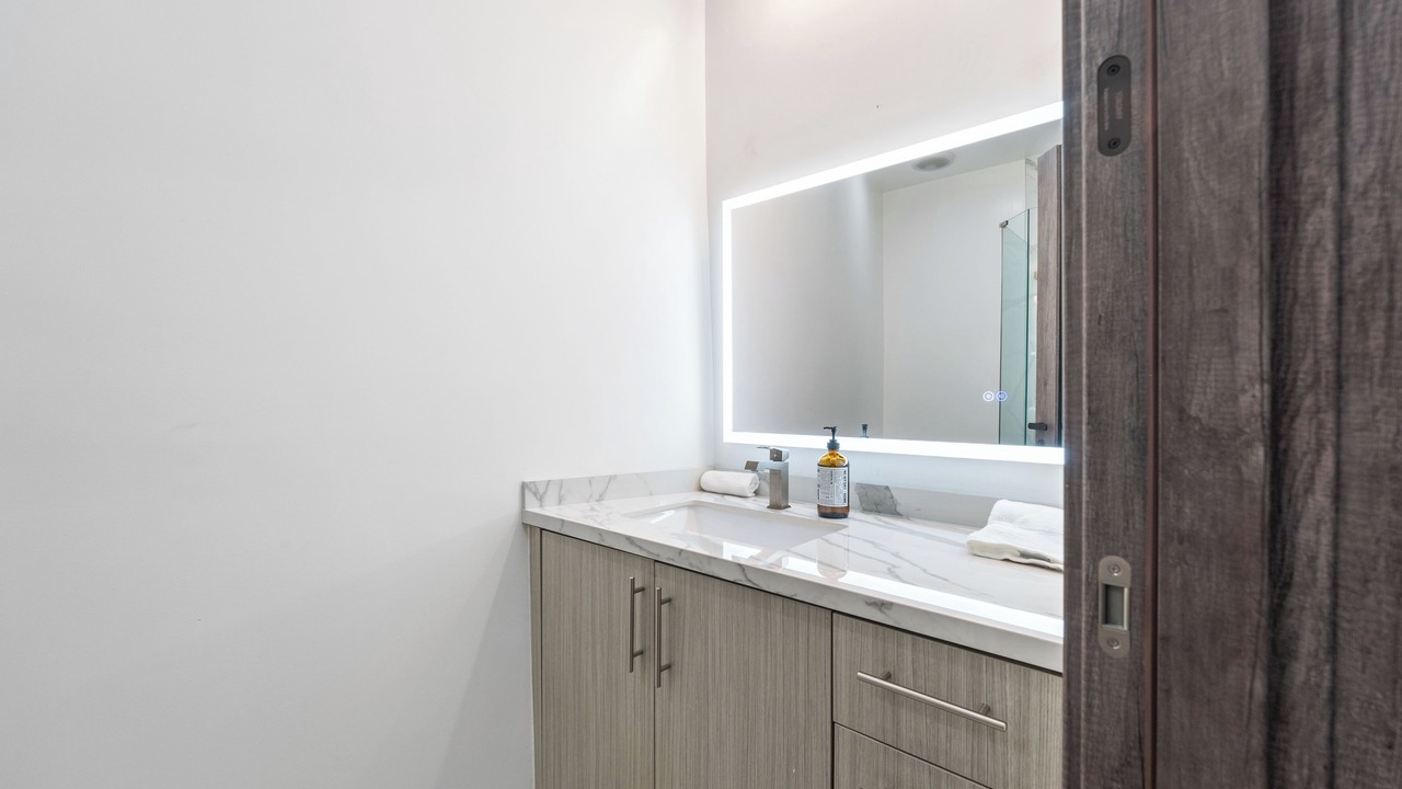 Photo of Bathroom in Hollywood Hills