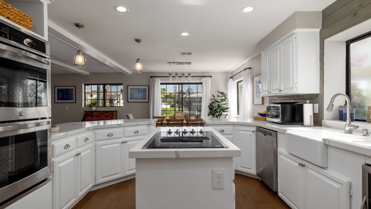 Photo of Kitchen in Canyon Lake