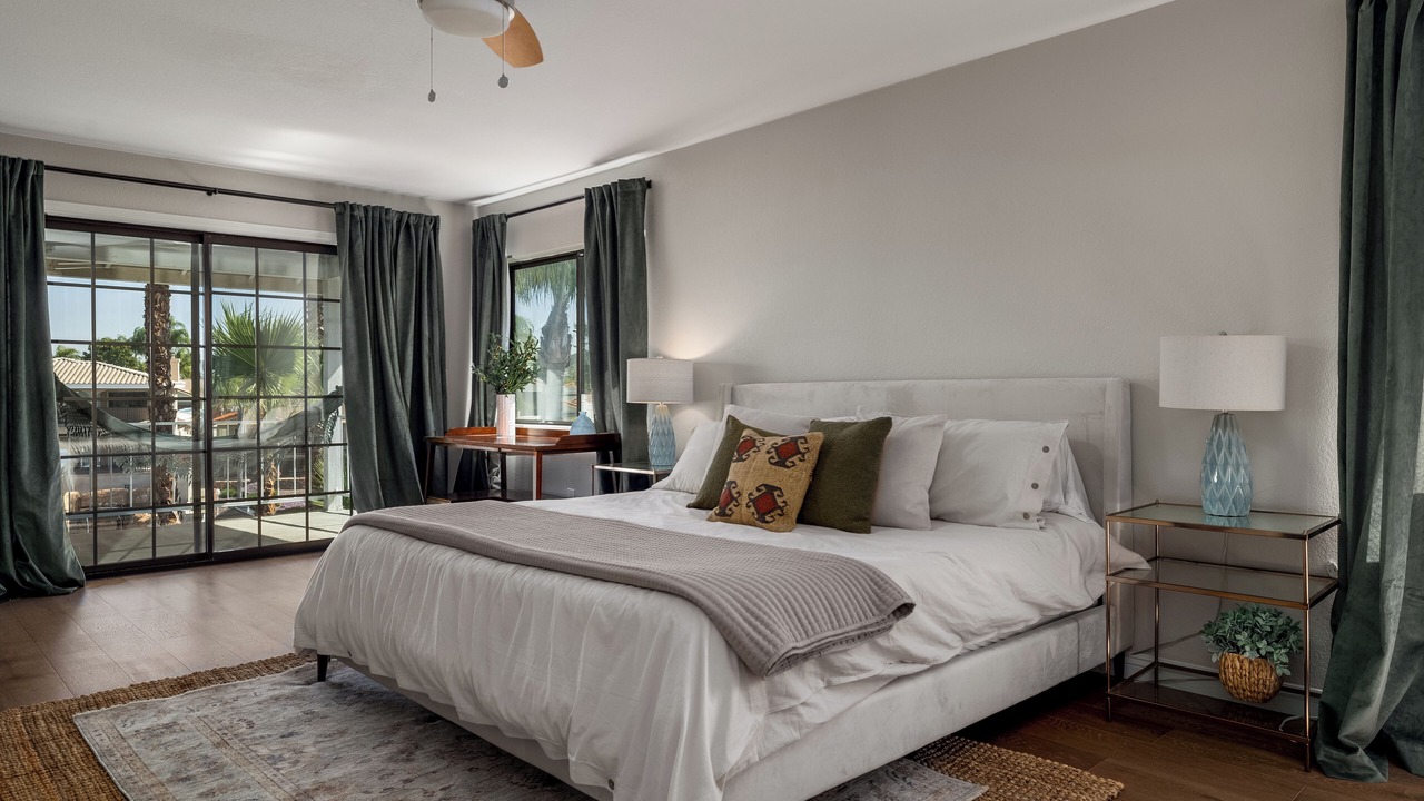 Photo of Bedroom in Canyon Lake