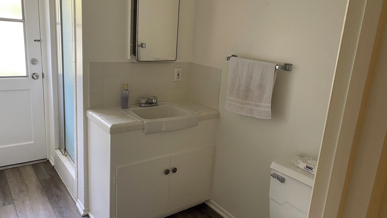 Photo of Bathroom in Oxnard Shores
