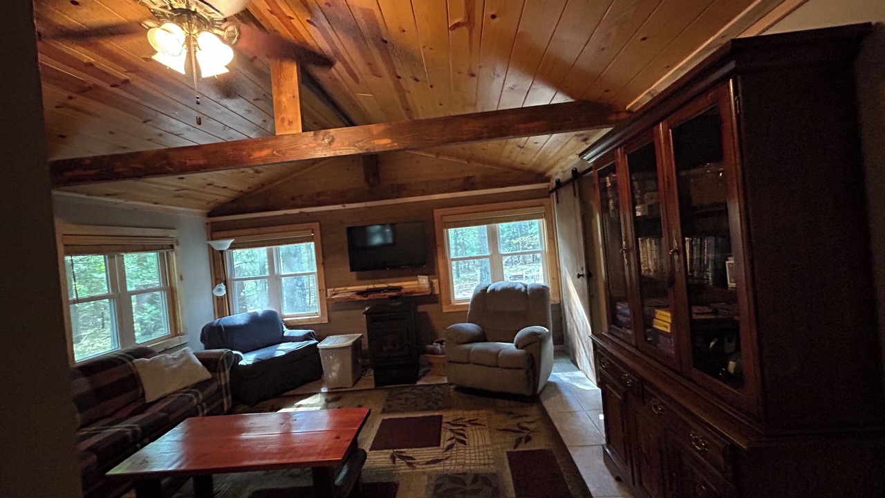 Photo of Livingroom in Redgranite