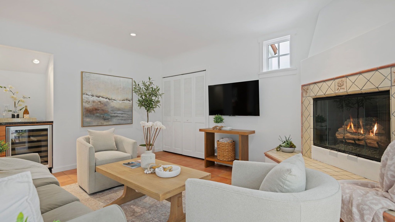 Photo of Livingroom in Oak Park