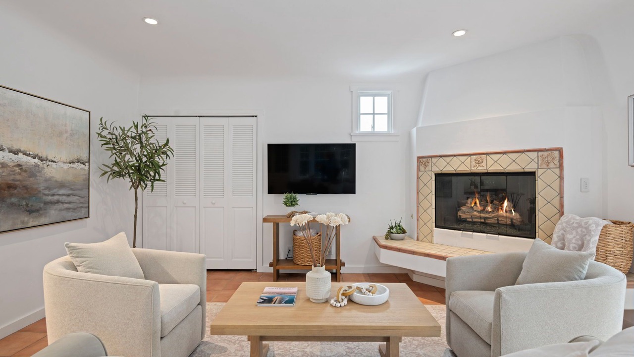 Photo of Livingroom in Oak Park