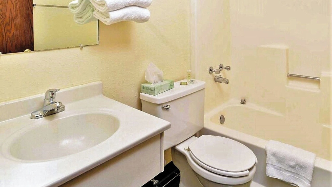 Photo of Bathroom in Staples