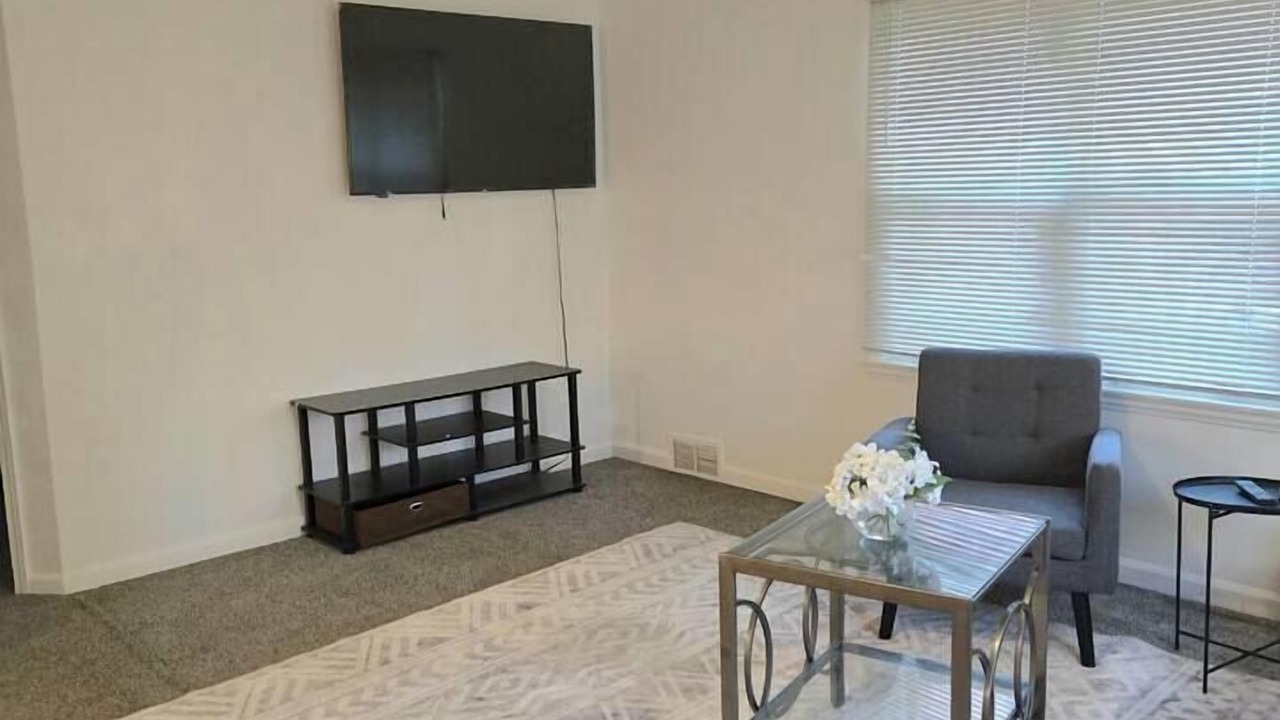 Photo of Livingroom in Victory