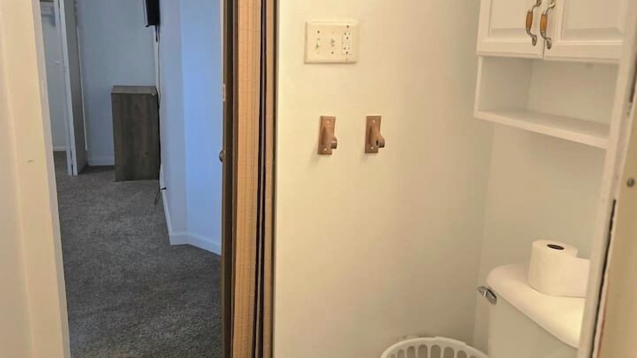 Photo of Bathroom in Victory