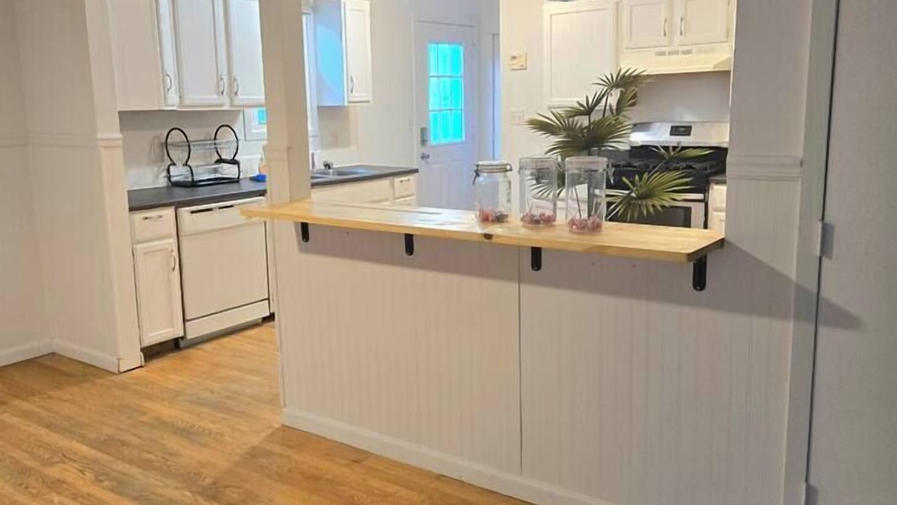 Photo of Kitchen in Victory