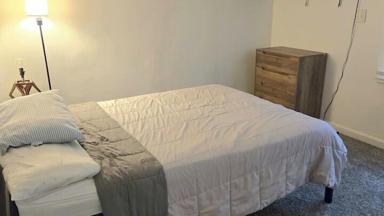 Photo of Bedroom in Victory
