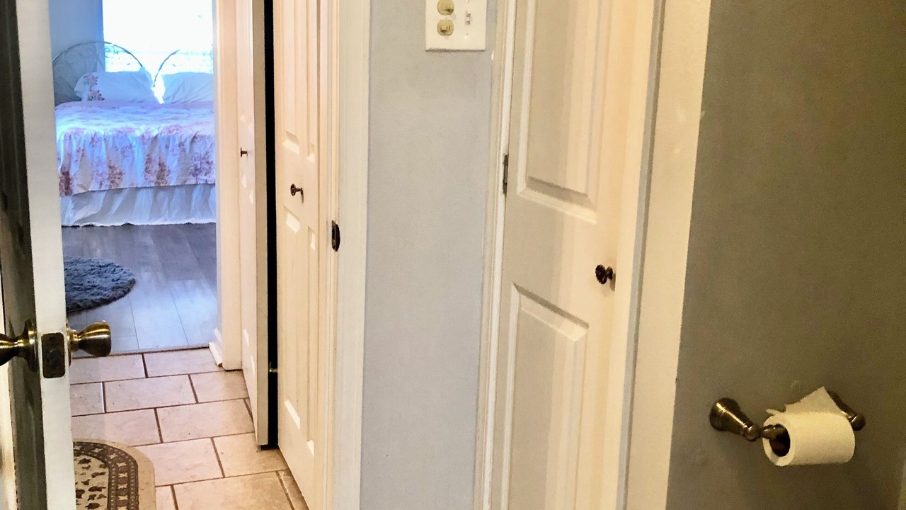 Photo of Bedroom in Gulf Park Estates