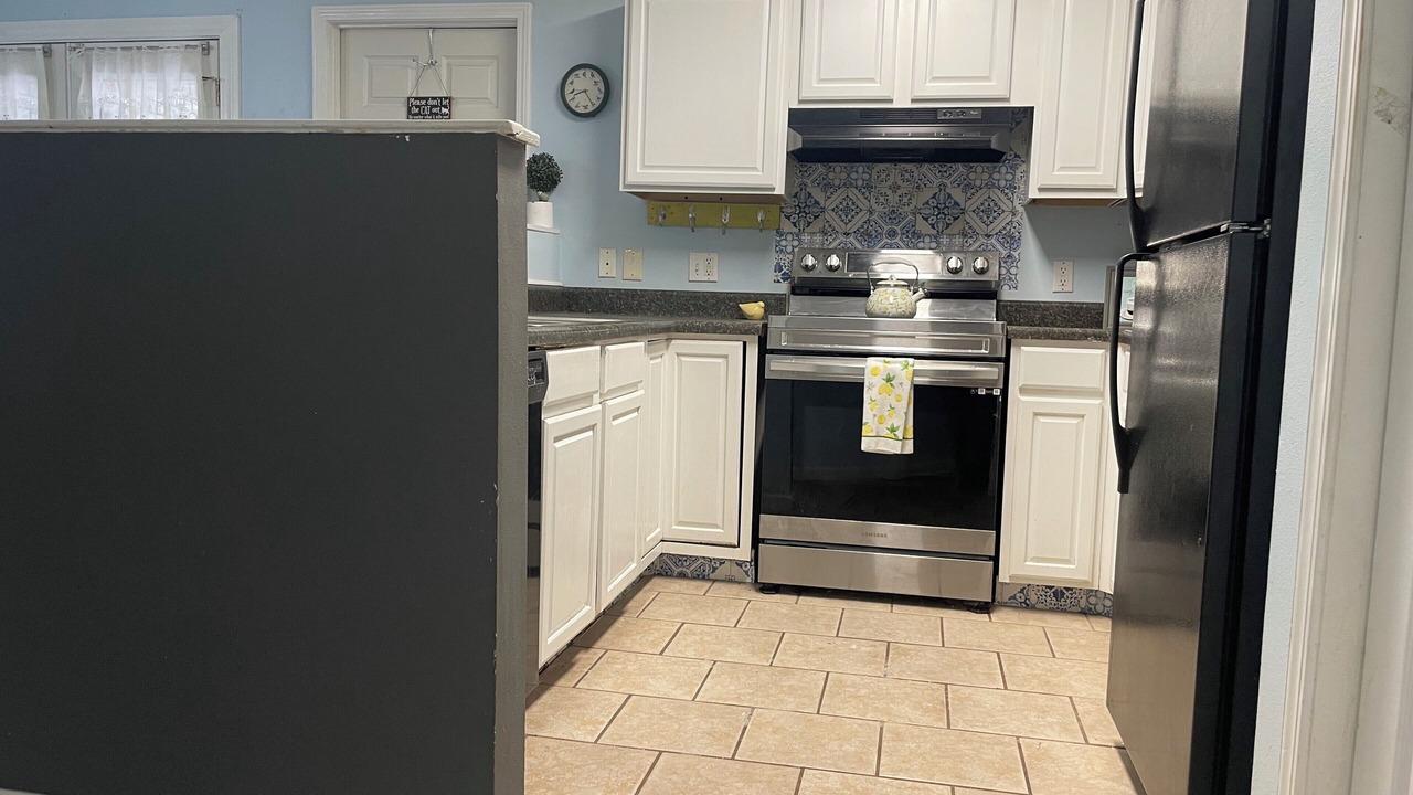 Photo of Kitchen in Gulf Park Estates