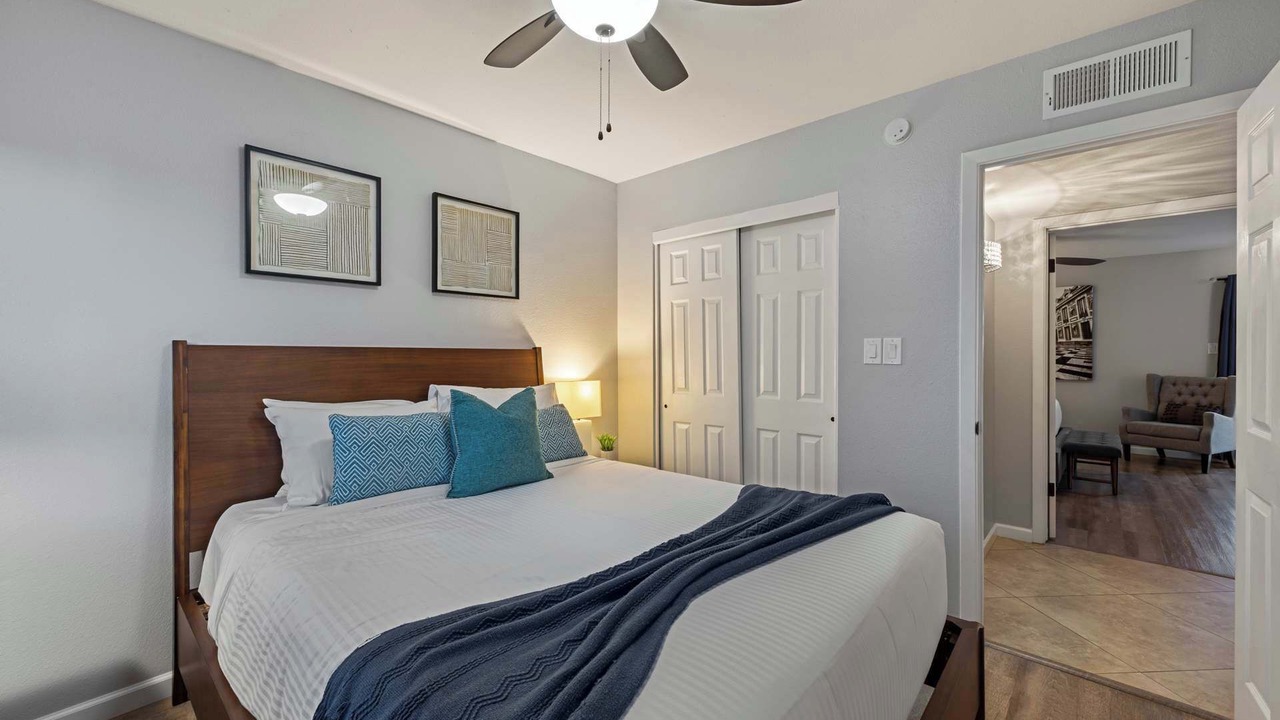 Photo of Bedroom in Raskin Estates
