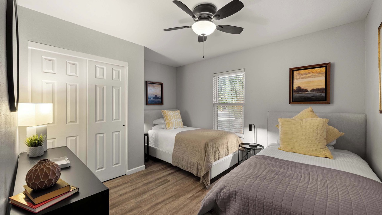 Photo of Bedroom in Raskin Estates