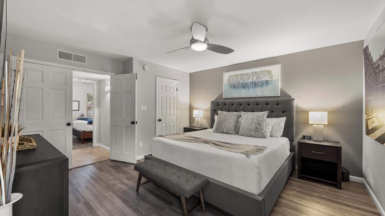 Photo of Bedroom in Raskin Estates
