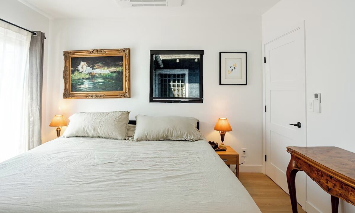 Photo of Bedroom in Los Angeles