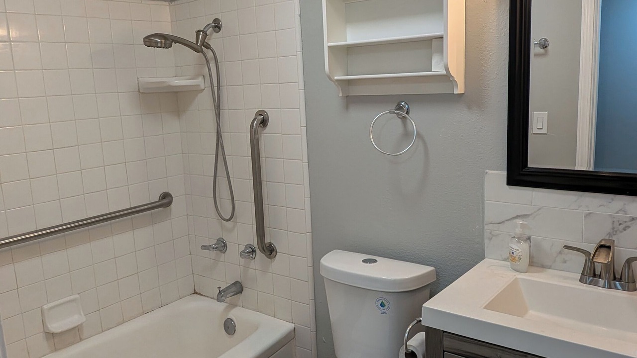 Photo of Bathroom in Simi Valley