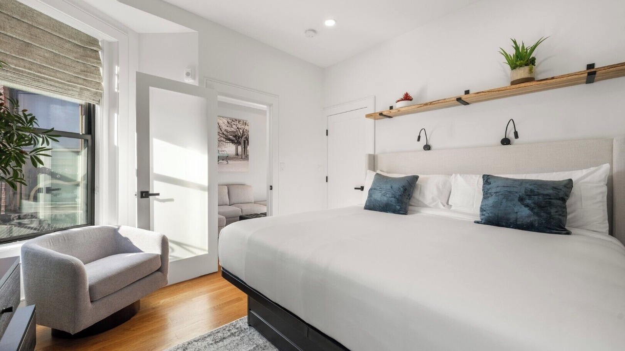 Photo of Bedroom in Fenway–Kenmore