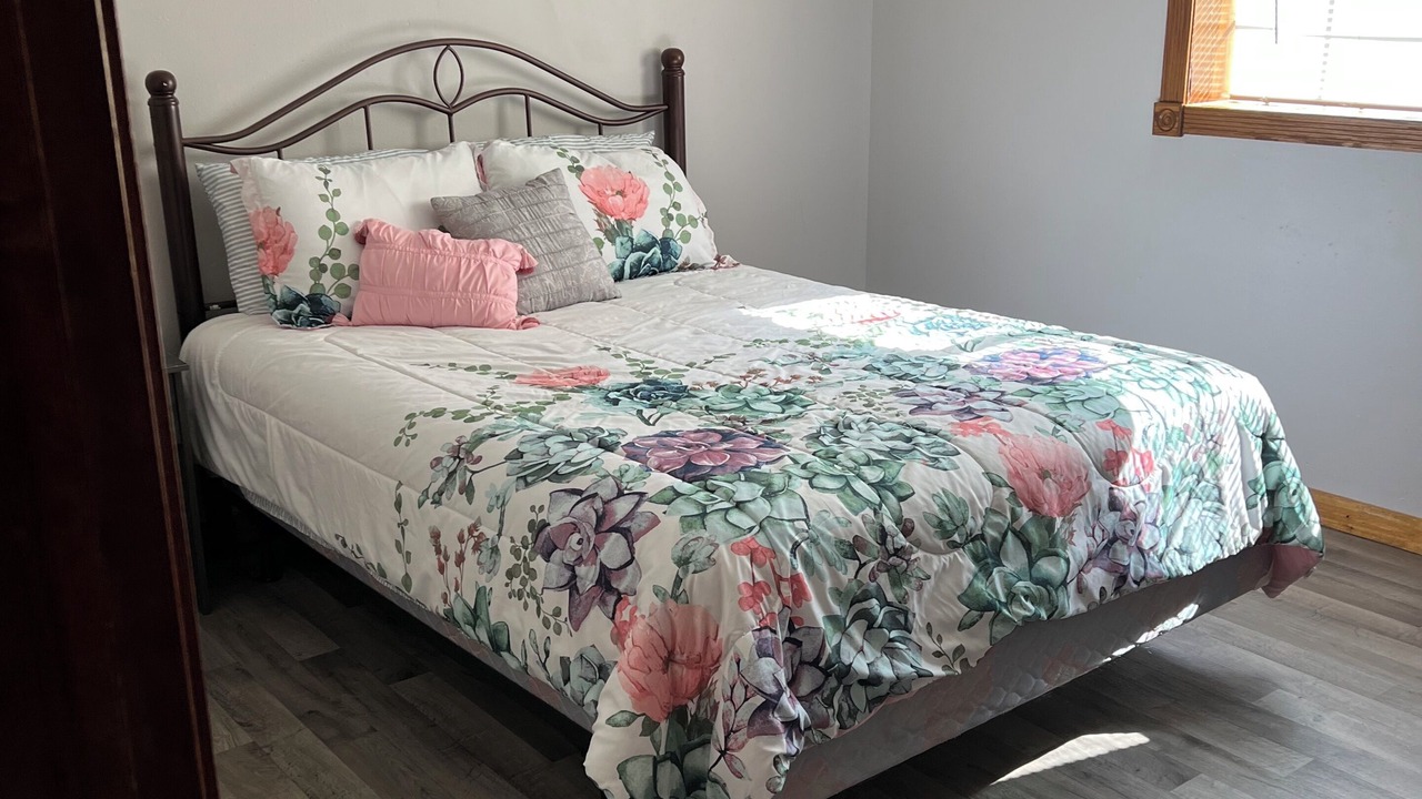 Photo of Bedroom in Pine City