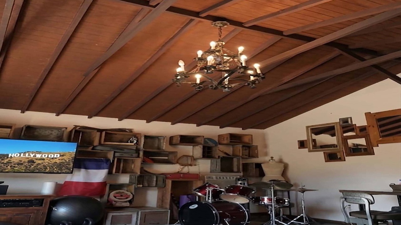Photo of Bedroom in Valley Village