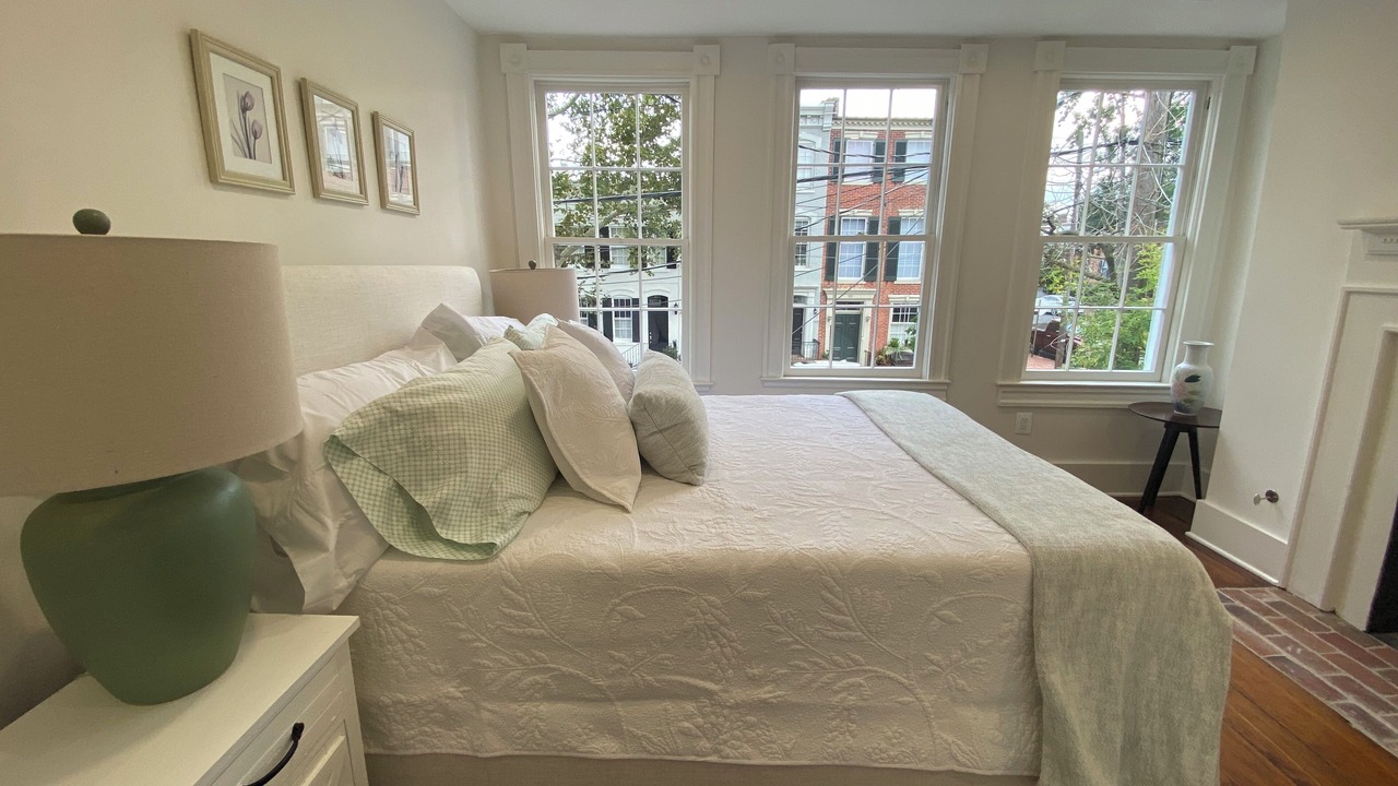 Photo of Bedroom in Old Town Alexandria