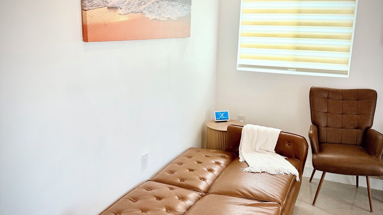 Photo of Livingroom in West Hills