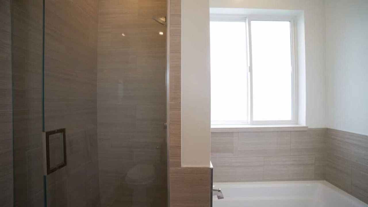 Photo of Bathroom in Pico - Robertson