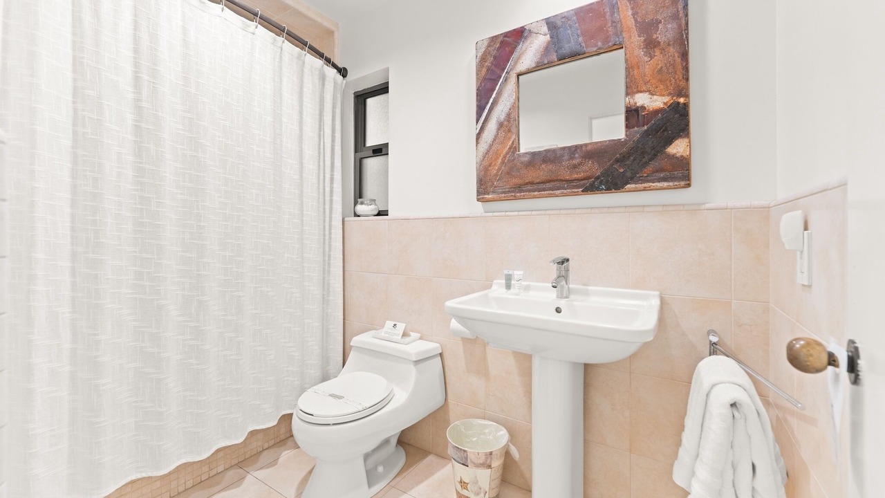 Photo of Bathroom in Pierpont Bay