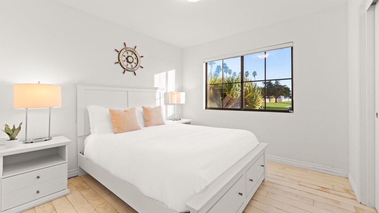 Photo of Bedroom in Pierpont Bay