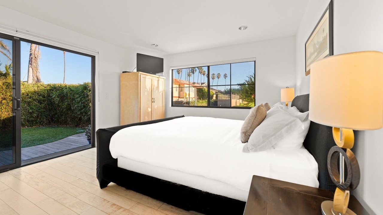 Photo of Bedroom in Pierpont Bay