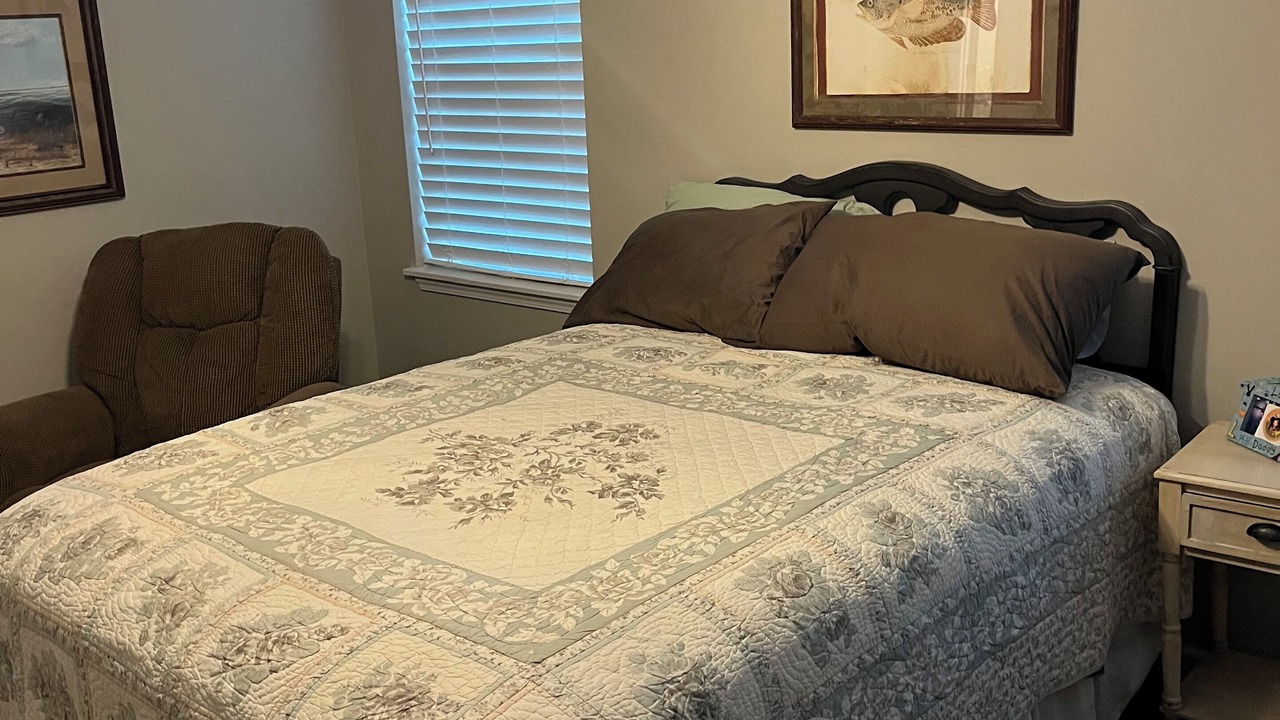 Photo of Bedroom in Gulfport