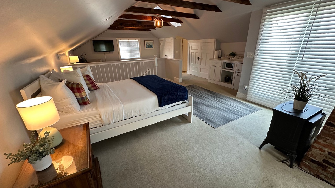 Photo of Bedroom in Historic Hill
