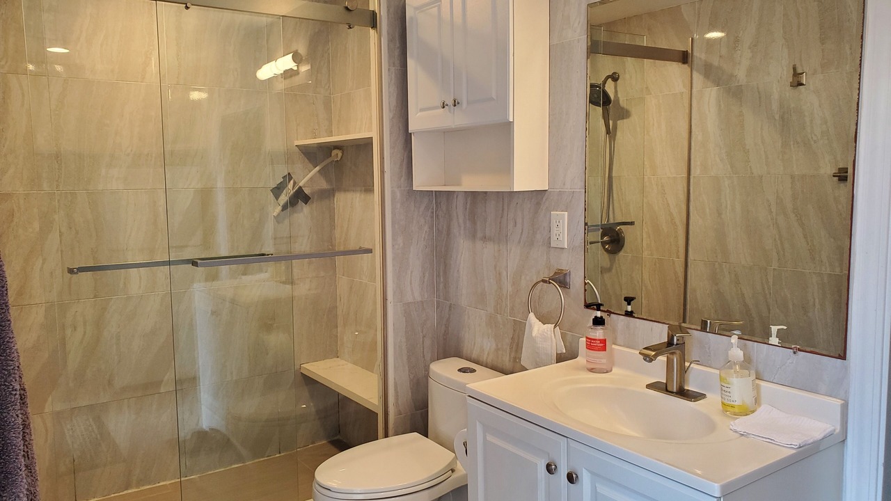Photo of Bathroom in Palms