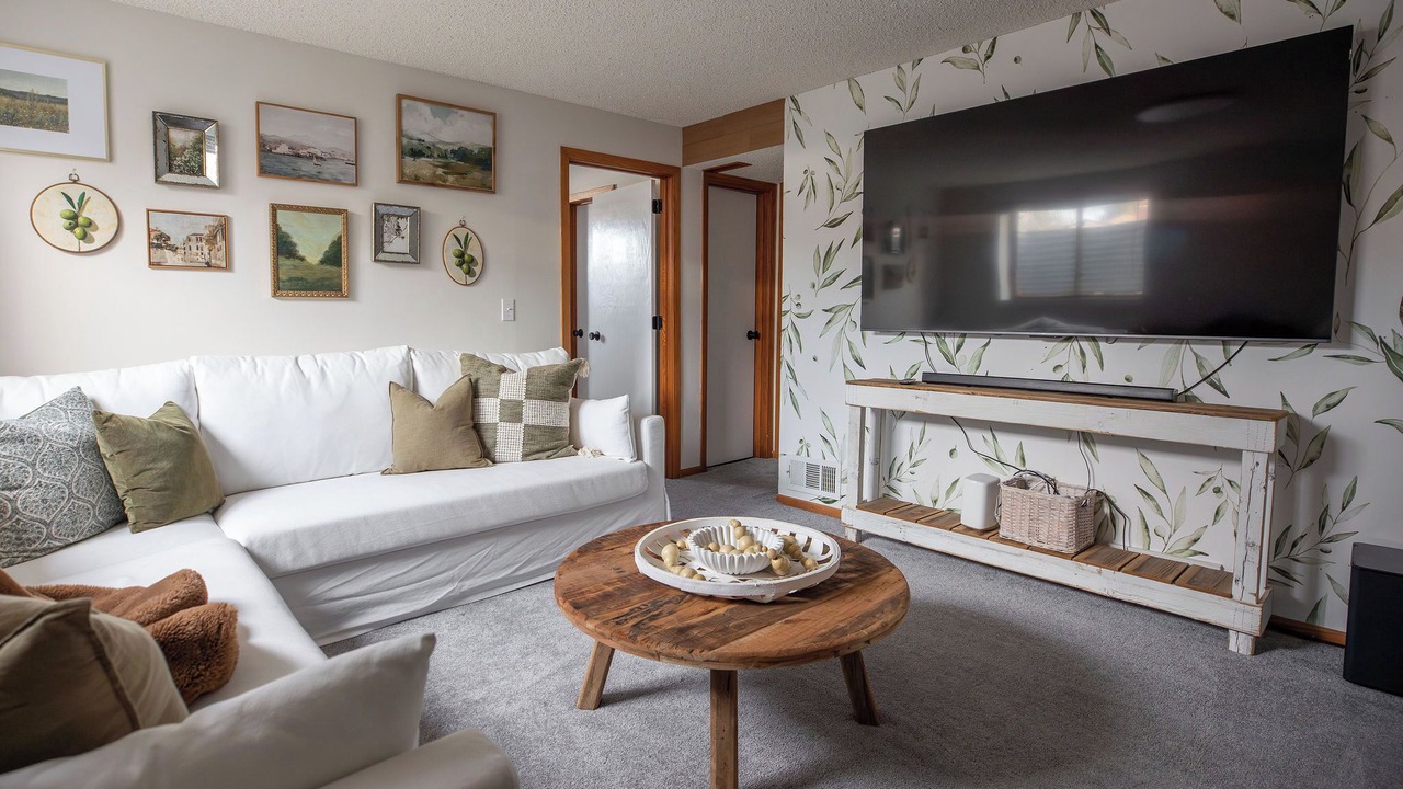 Photo of Livingroom in Plymouth
