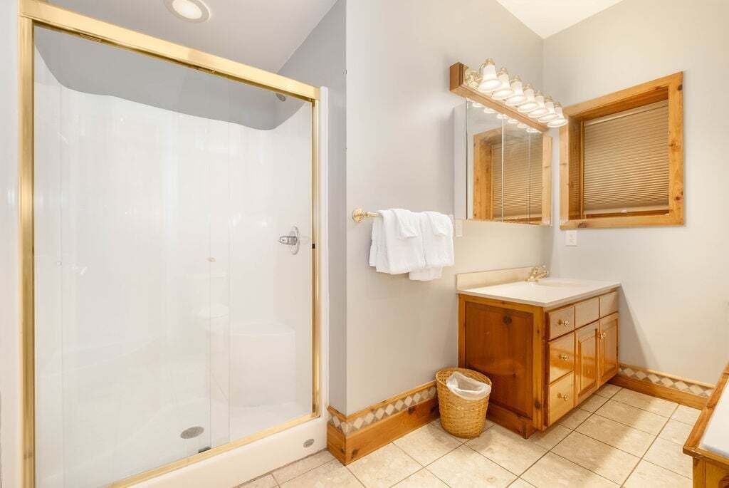 Photo of Bathroom in Mountainside