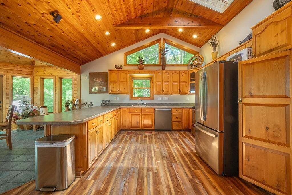 Photo of Kitchen in Mountainside