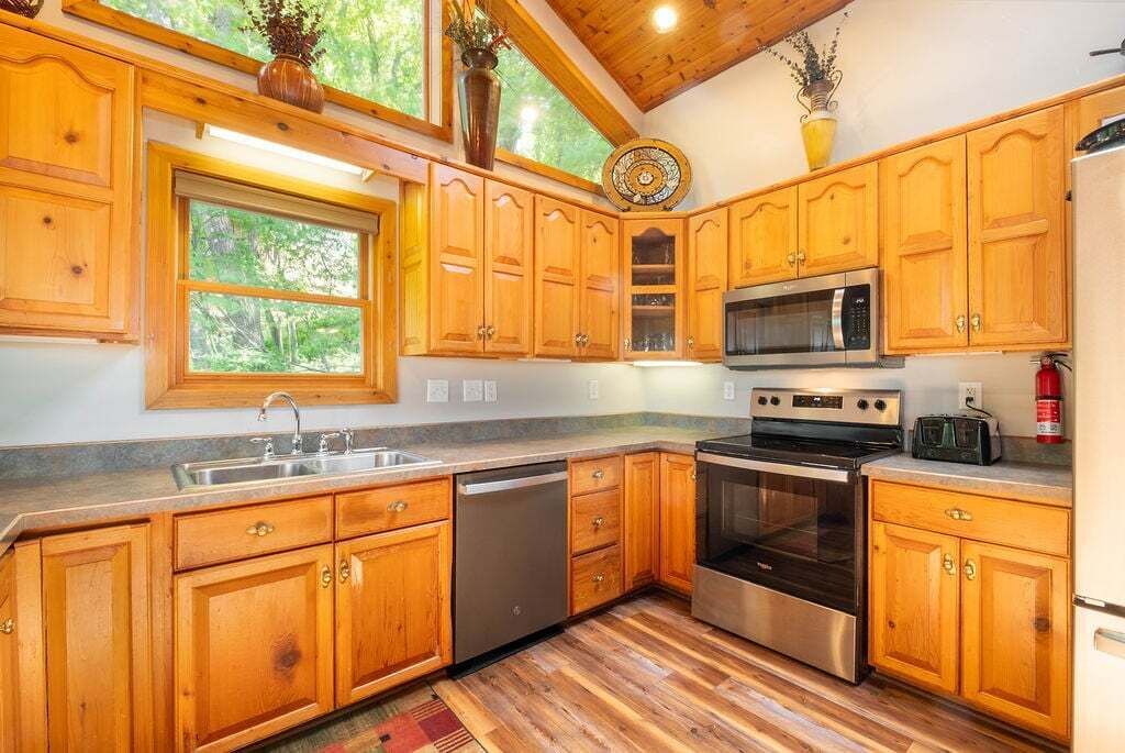 Photo of Kitchen in Mountainside