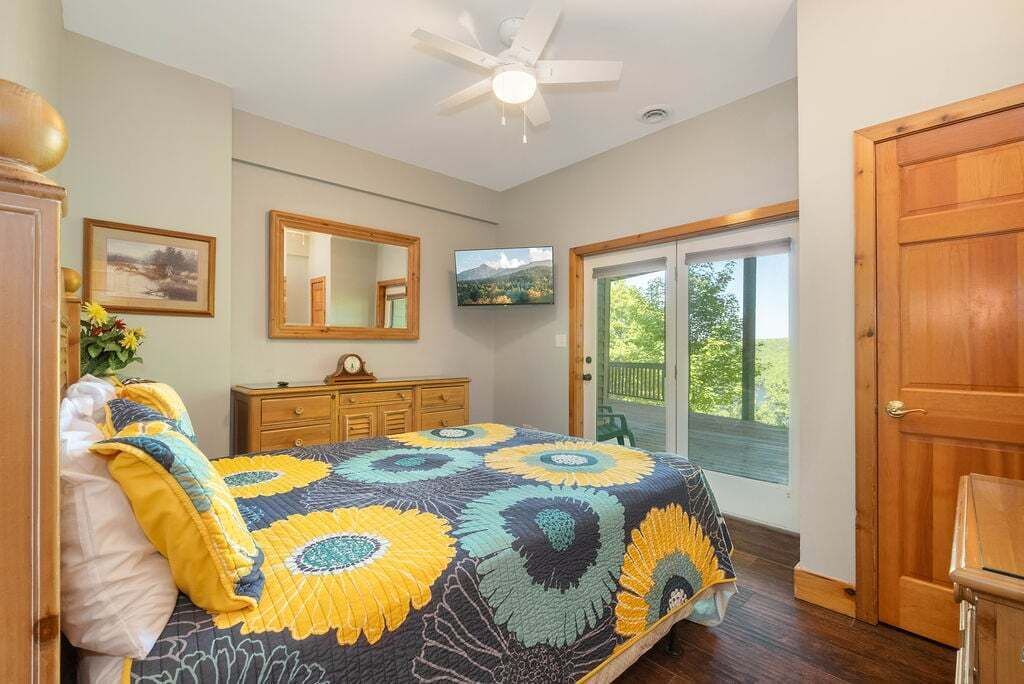 Photo of Bedroom in Mountainside