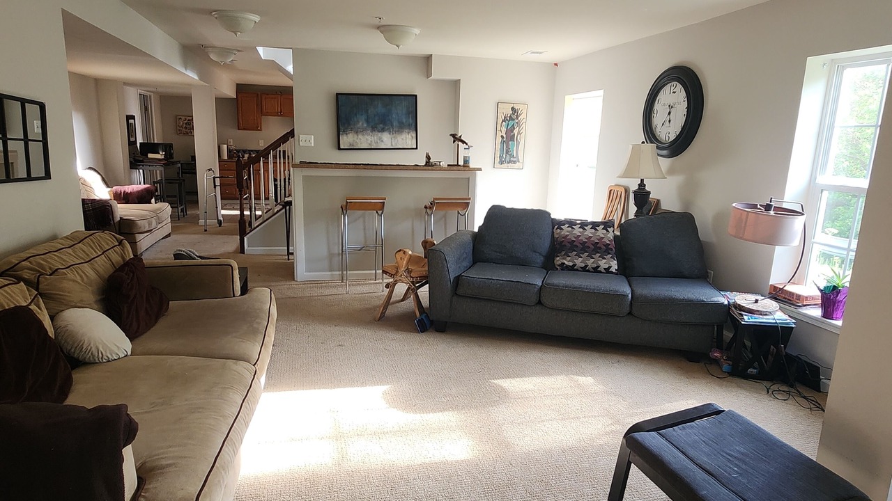 Photo of Livingroom in Upper Marlboro