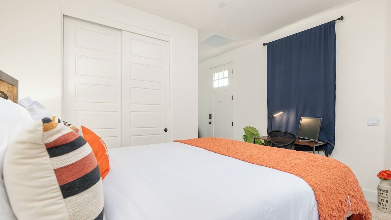 Photo of Bedroom in Rosedale