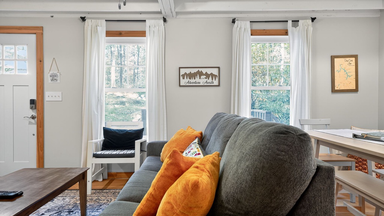Photo of Livingroom in Crellin